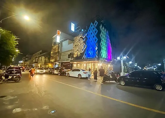 Yakthai Poshtel Hotell 3*