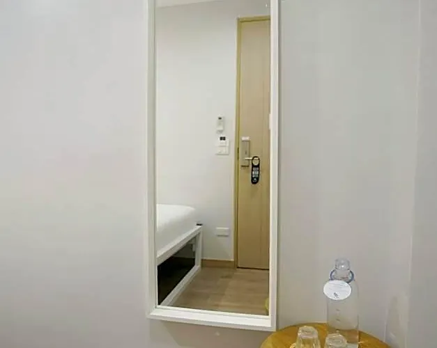Yakthai Poshtel Hotell