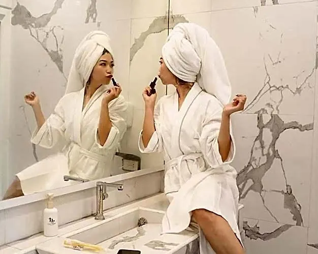 Yakthai Poshtel Hotell 3*